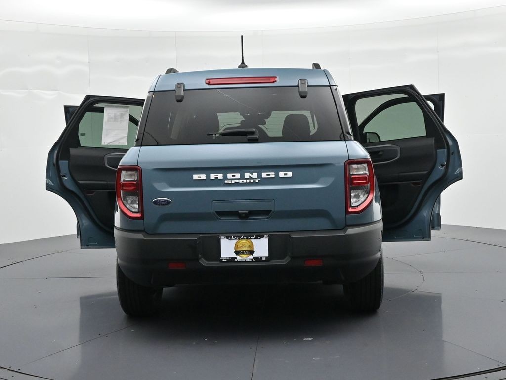 Ford Bronco Sport Vehicle Full-screen Gallery Image 27