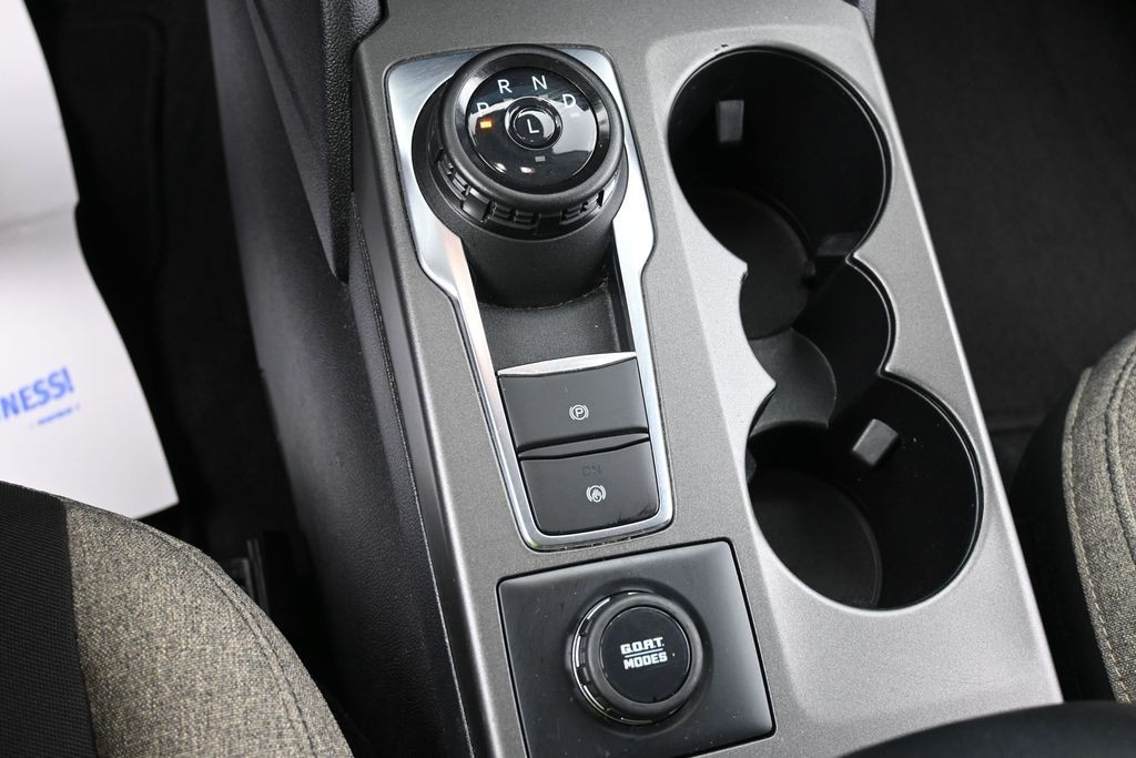 Ford Bronco Sport Vehicle Full-screen Gallery Image 12