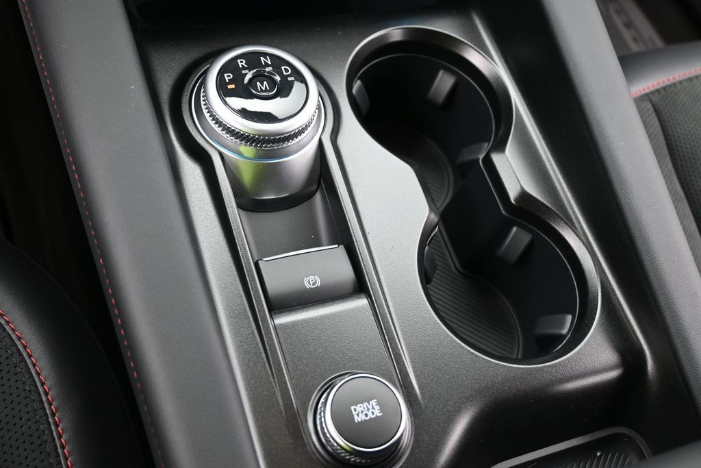 Ford Explorer Vehicle Full-screen Gallery Image 12
