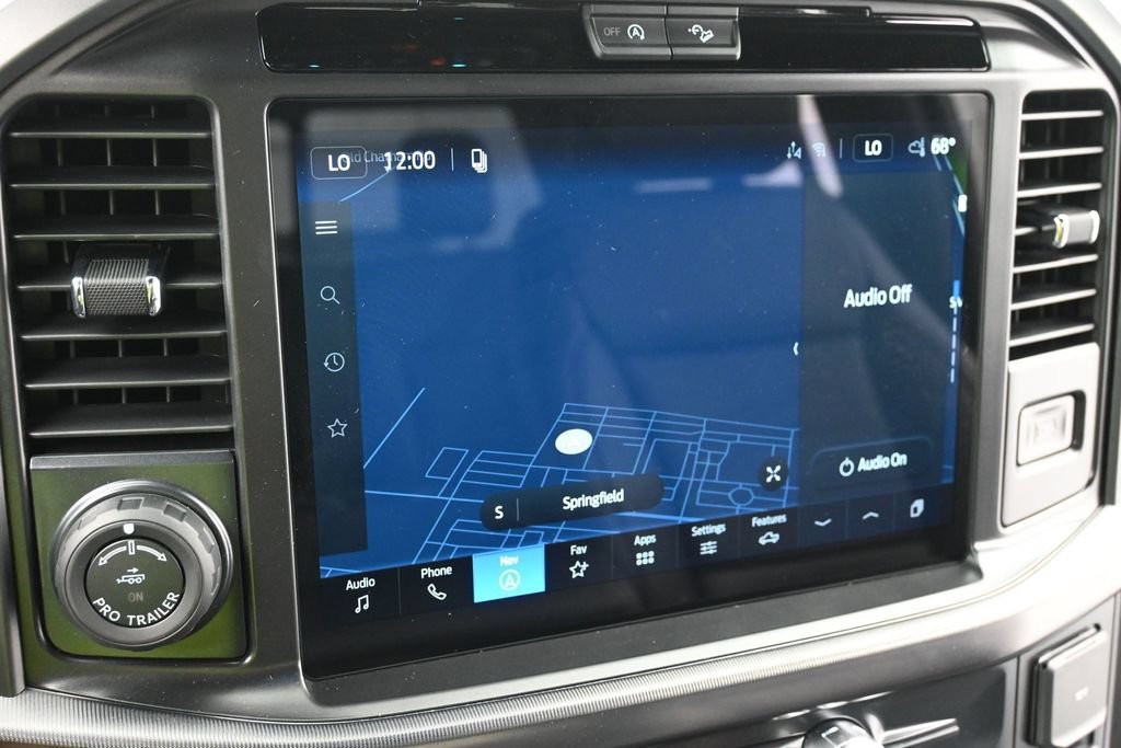 Ford F-150 Vehicle Full-screen Gallery Image 10