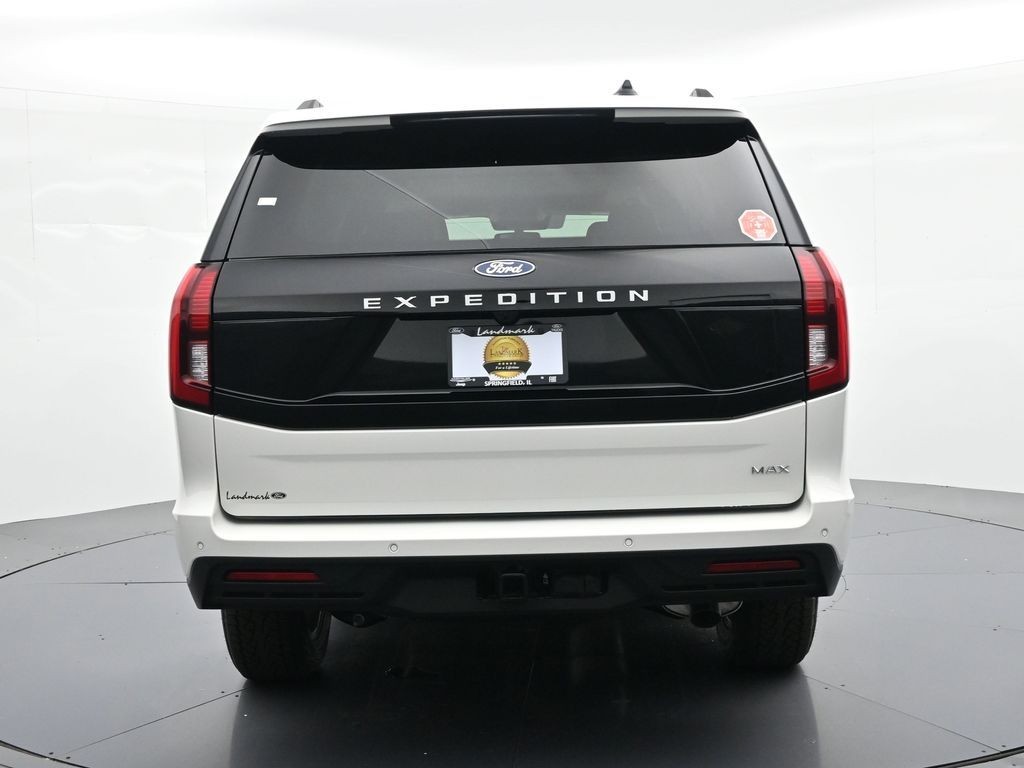 Ford Expedition Max Vehicle Full-screen Gallery Image 7