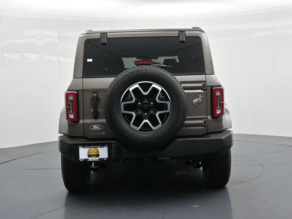Ford Bronco Vehicle Full-screen Gallery Image 7