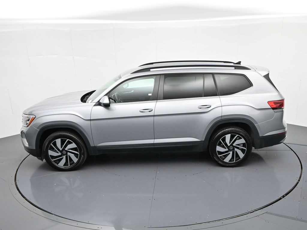 Volkswagen Atlas Vehicle Full-screen Gallery Image 19