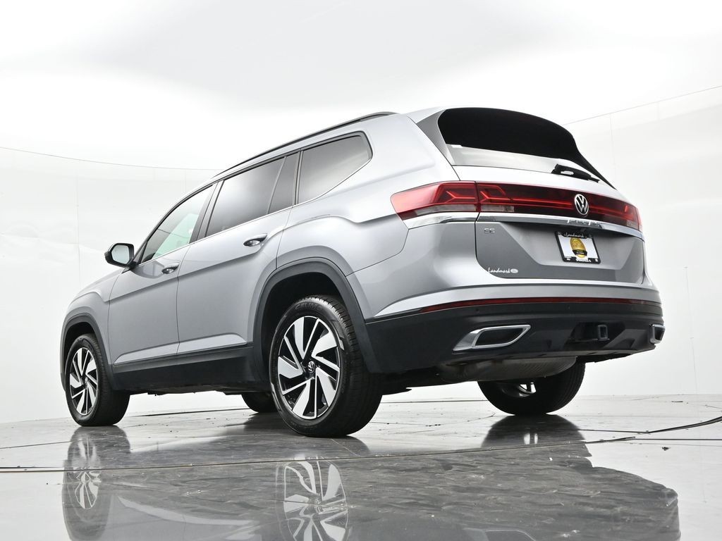 Volkswagen Atlas Vehicle Full-screen Gallery Image 20