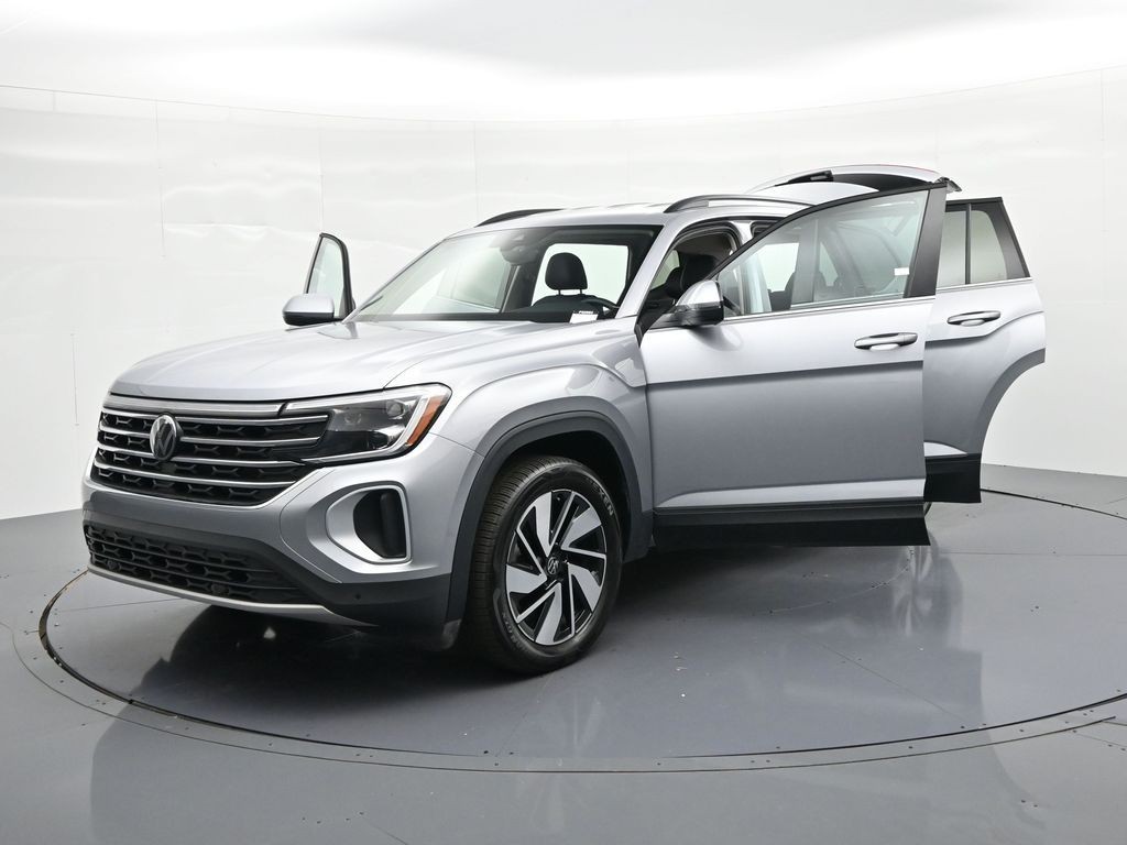Volkswagen Atlas Vehicle Full-screen Gallery Image 26