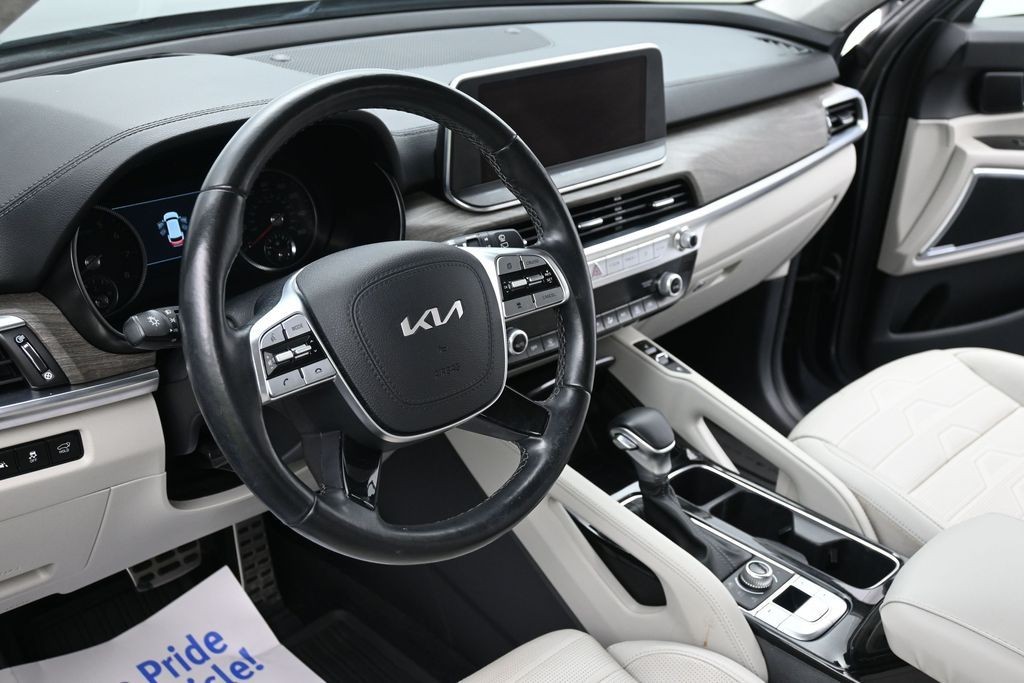 Kia Telluride Vehicle Full-screen Gallery Image 17