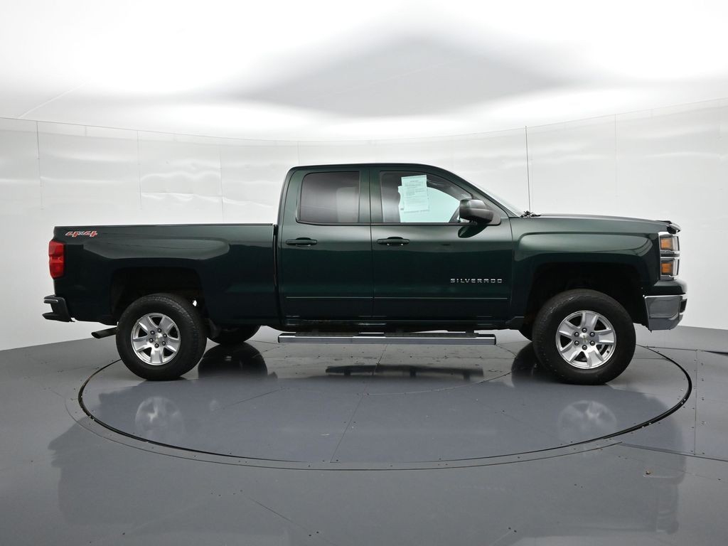 Chevrolet Silverado 1500 Vehicle Full-screen Gallery Image 5