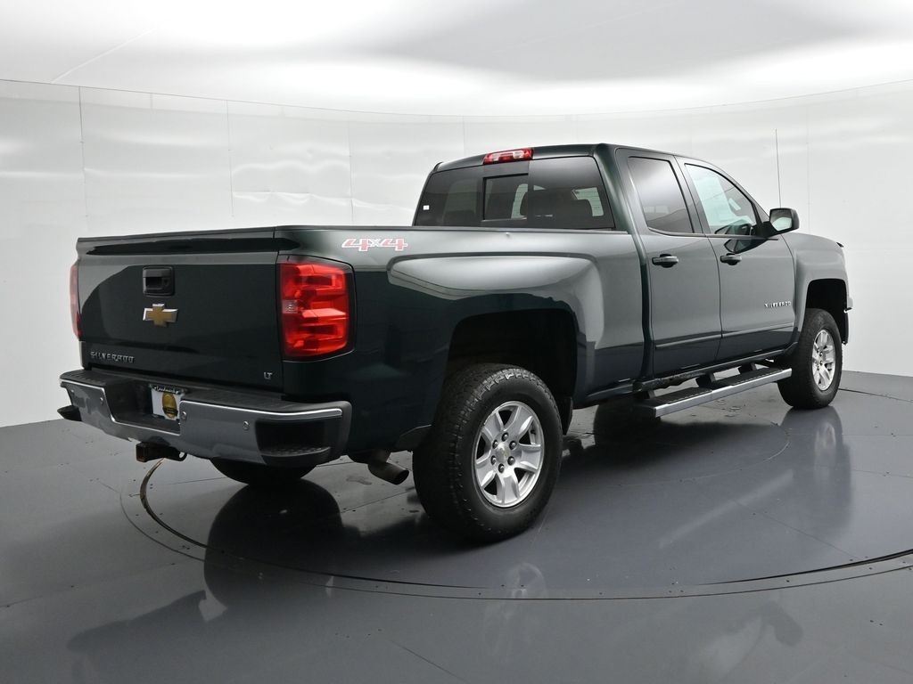 Chevrolet Silverado 1500 Vehicle Full-screen Gallery Image 6