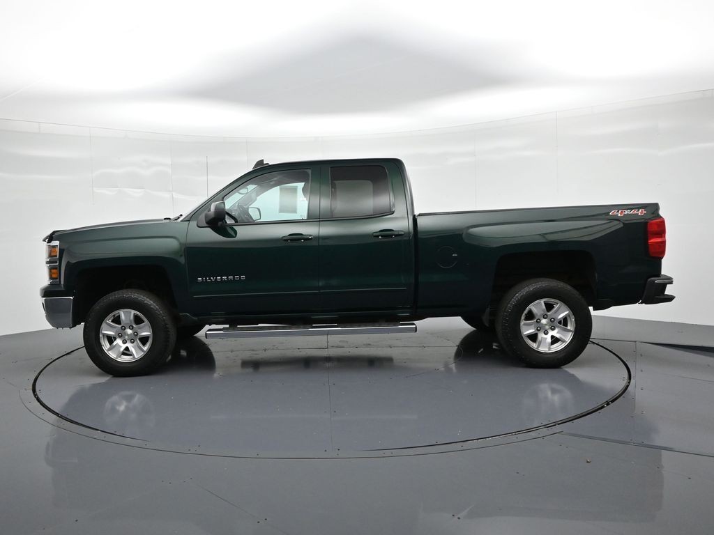 Chevrolet Silverado 1500 Vehicle Full-screen Gallery Image 9