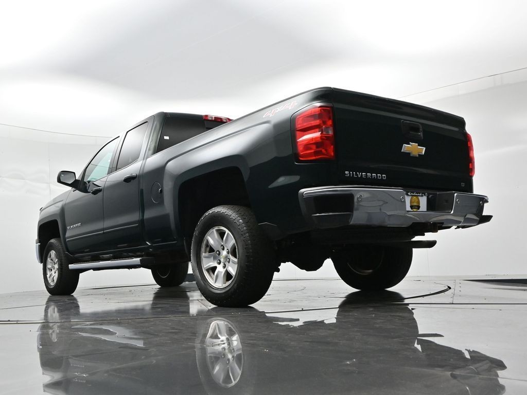 Chevrolet Silverado 1500 Vehicle Full-screen Gallery Image 20