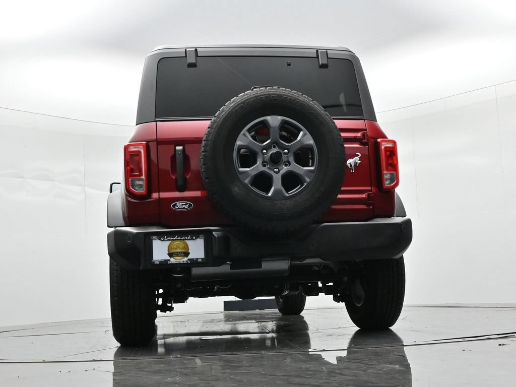 Ford Bronco Vehicle Full-screen Gallery Image 20