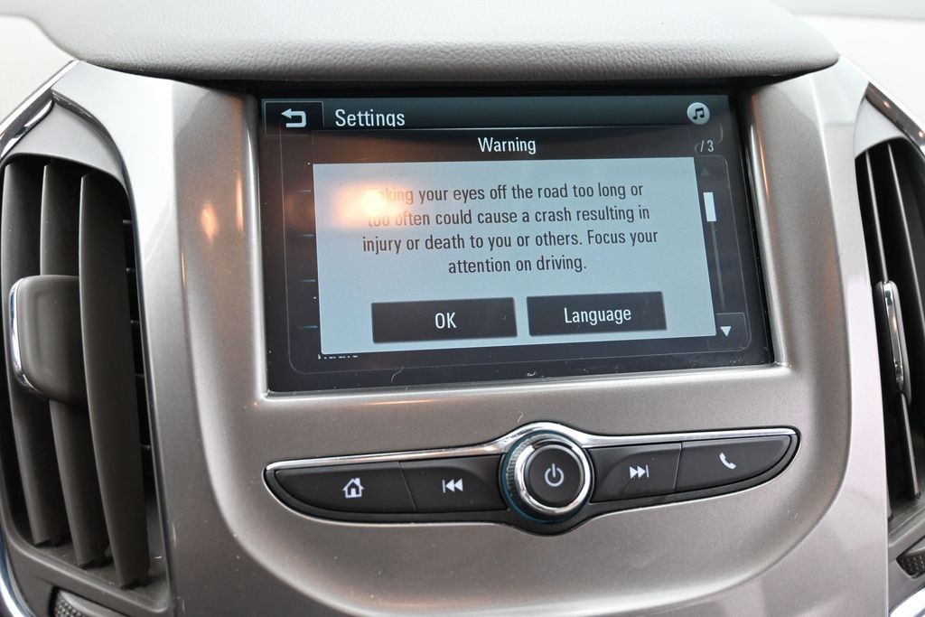 Chevrolet Cruze Vehicle Full-screen Gallery Image 10