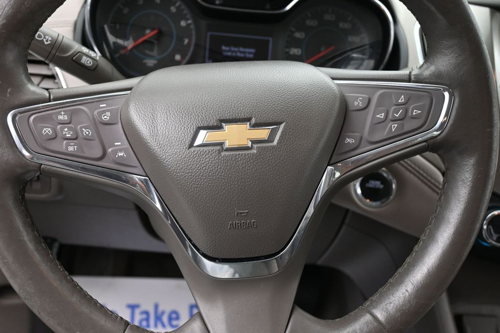 Chevrolet Cruze Vehicle Full-screen Gallery Image 13