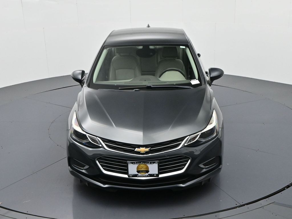 Chevrolet Cruze Vehicle Full-screen Gallery Image 16