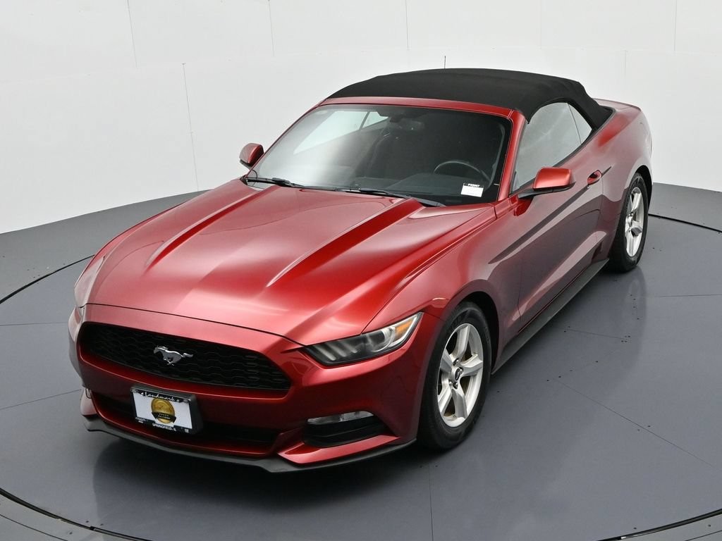 Ford Mustang Vehicle Full-screen Gallery Image 16