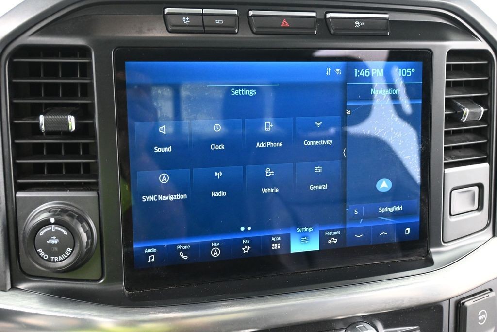 Ford F-150 Vehicle Full-screen Gallery Image 10