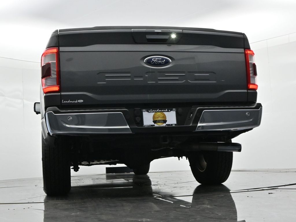 Ford F-150 Vehicle Full-screen Gallery Image 23