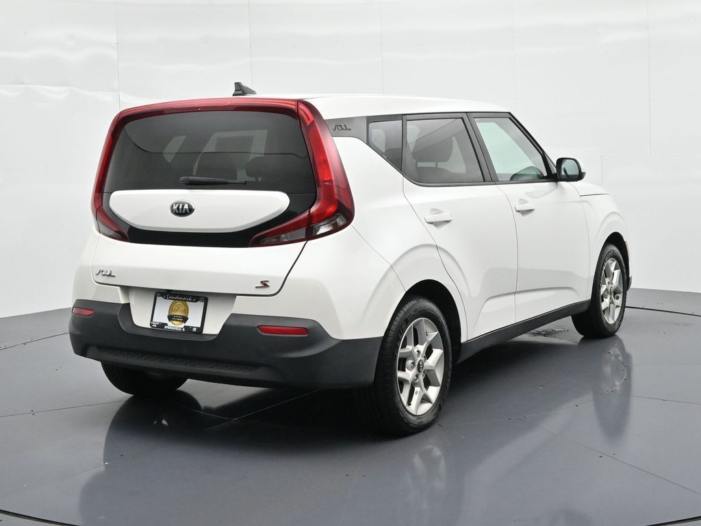 Kia Soul Vehicle Full-screen Gallery Image 6