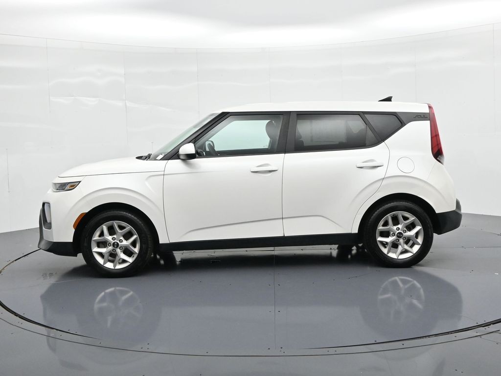 Kia Soul Vehicle Full-screen Gallery Image 9