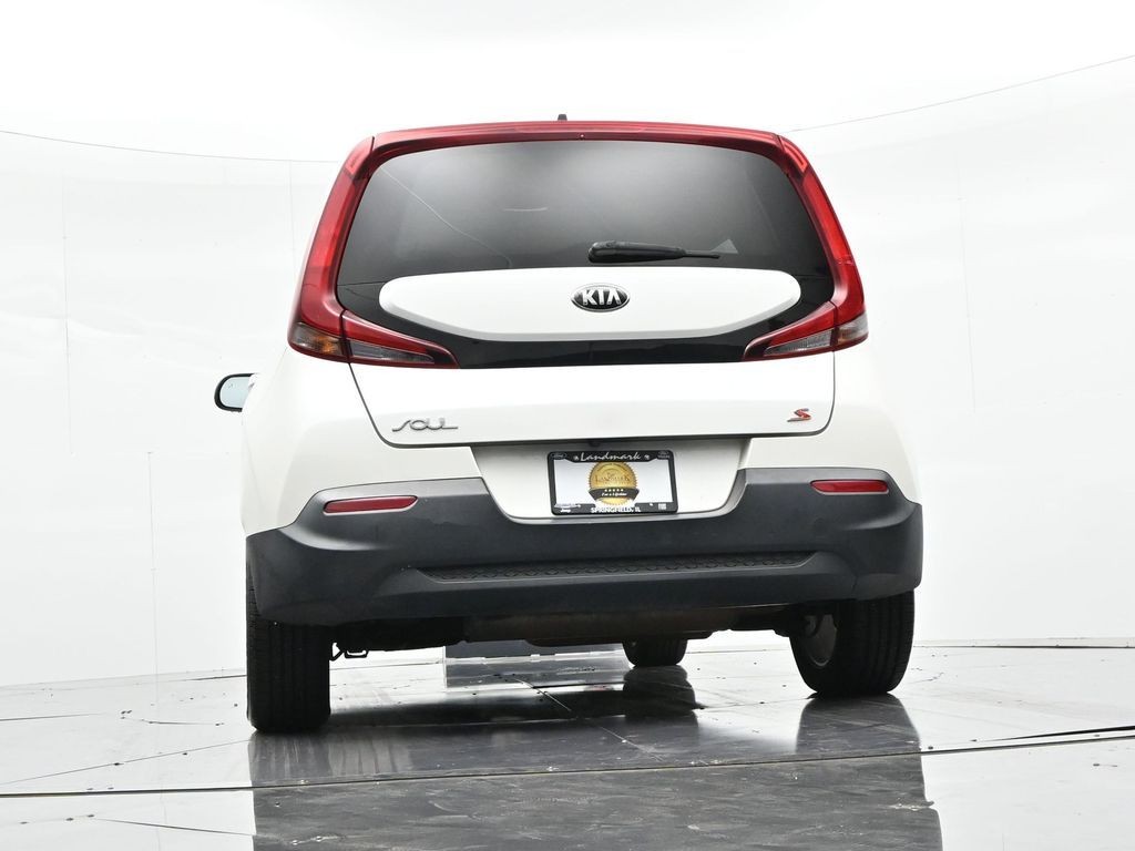 Kia Soul Vehicle Full-screen Gallery Image 19