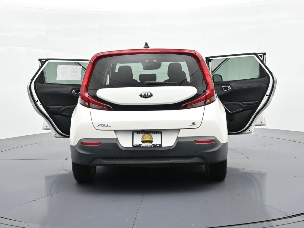 Kia Soul Vehicle Full-screen Gallery Image 25