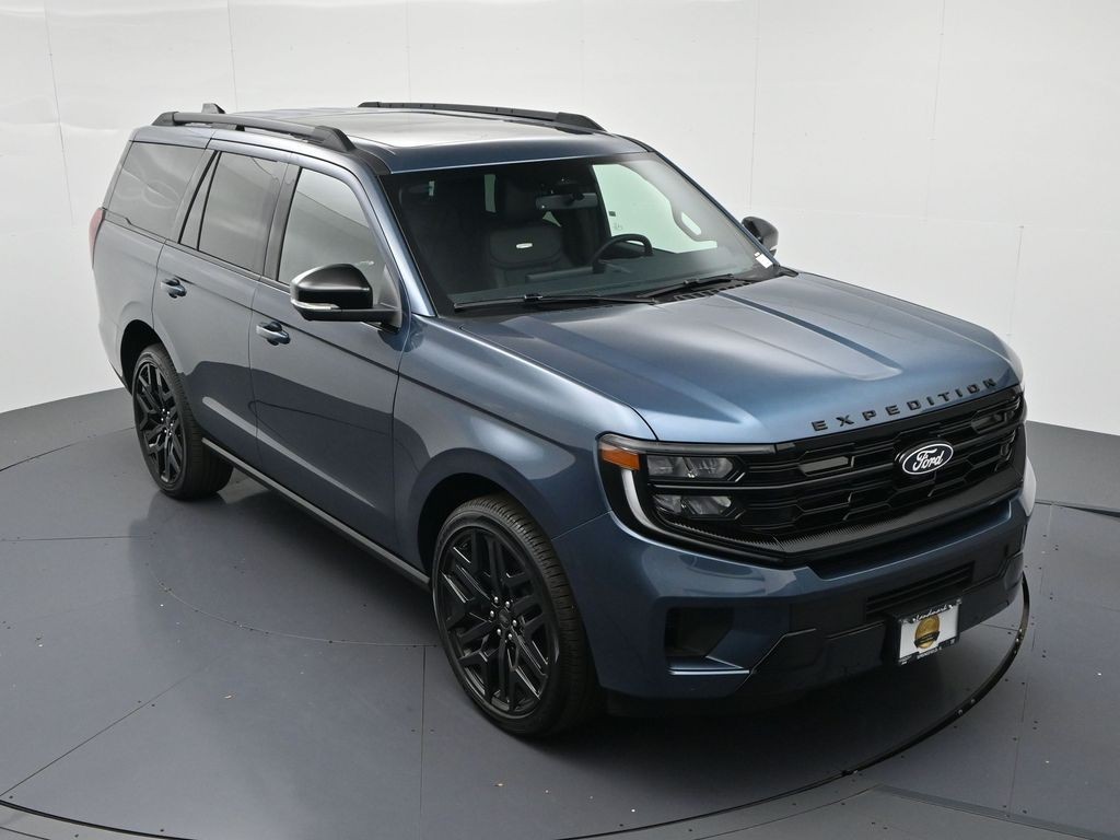 Ford Expedition Vehicle Full-screen Gallery Image 15