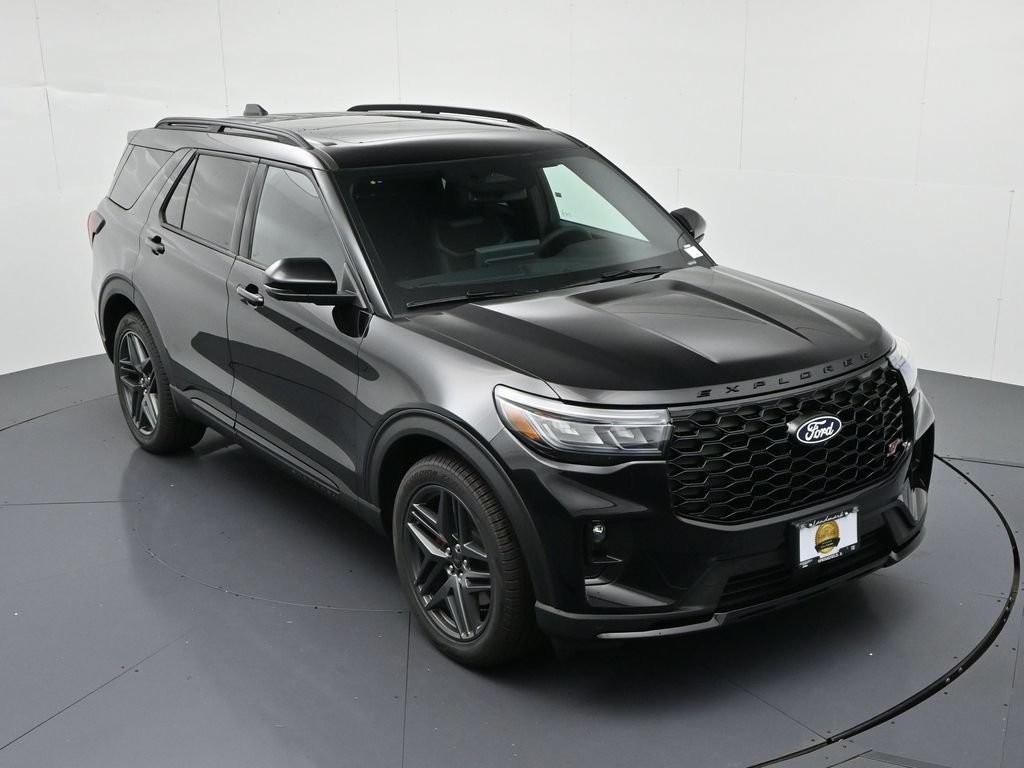 Ford Explorer Vehicle Full-screen Gallery Image 17