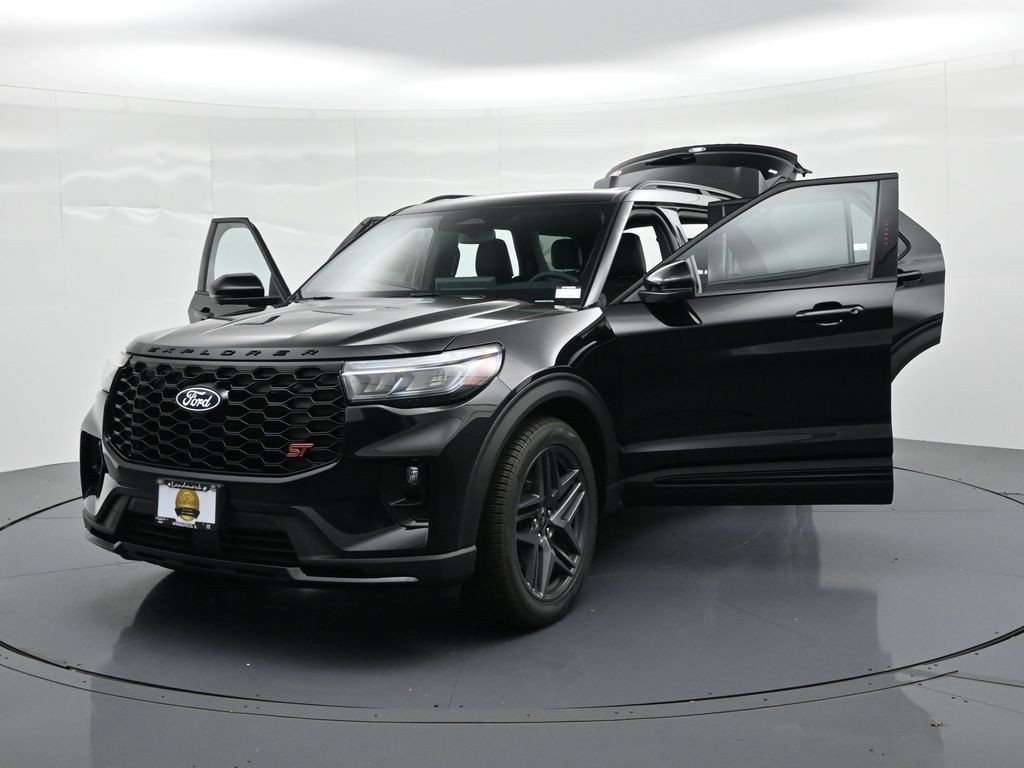 Ford Explorer Vehicle Full-screen Gallery Image 27
