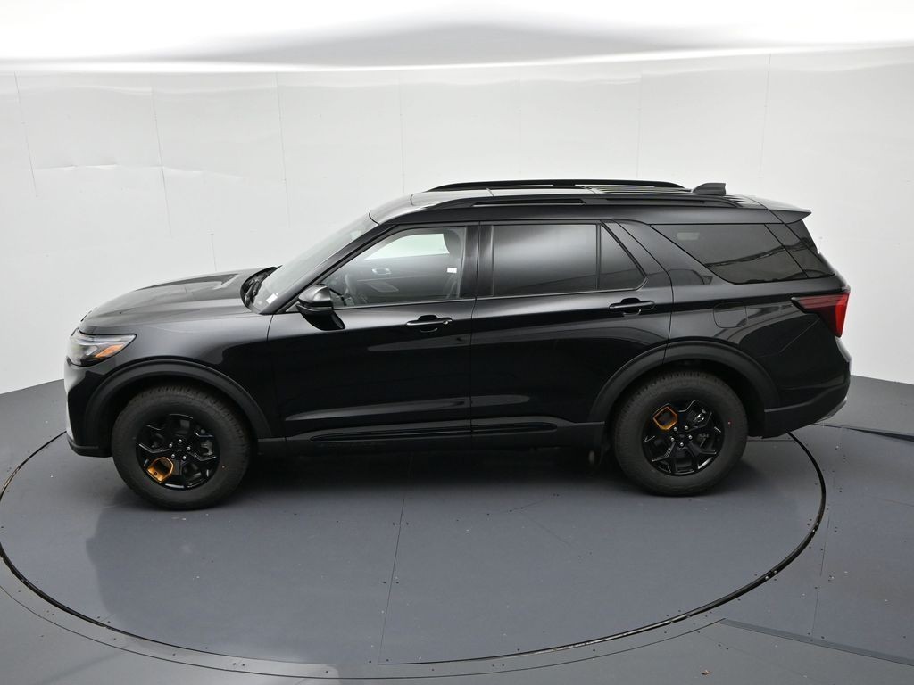 Ford Explorer Vehicle Full-screen Gallery Image 20