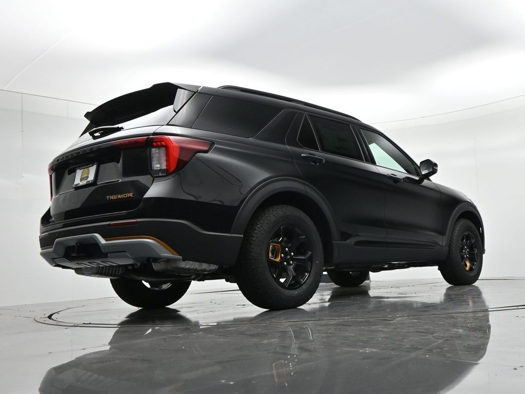 Ford Explorer Vehicle Full-screen Gallery Image 23
