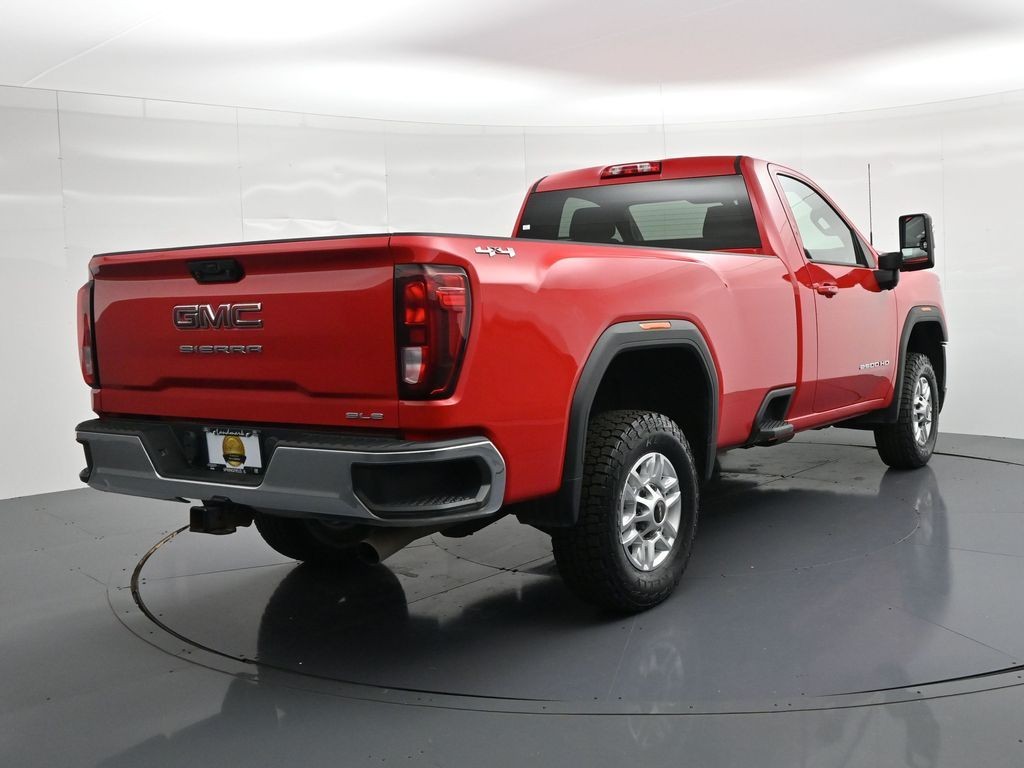 GMC Sierra 2500HD Vehicle Full-screen Gallery Image 6