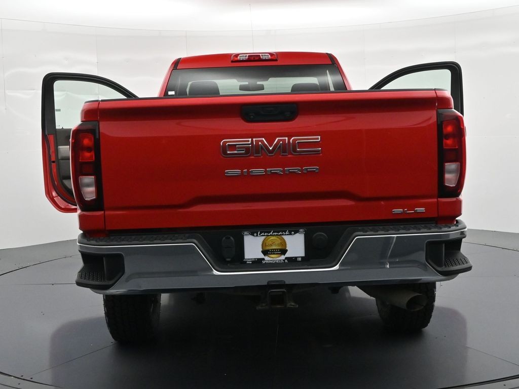 GMC Sierra 2500HD Vehicle Full-screen Gallery Image 25