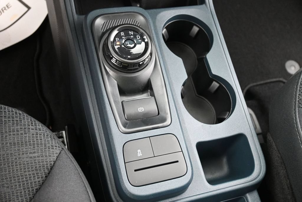 Ford Maverick Vehicle Full-screen Gallery Image 12