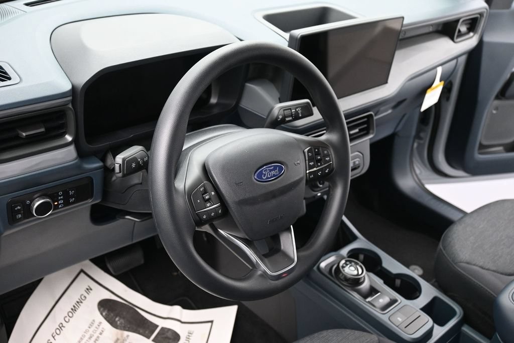Ford Maverick Vehicle Full-screen Gallery Image 14