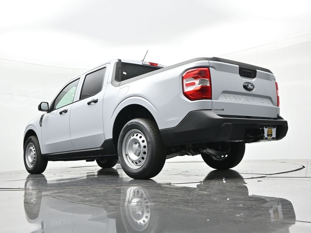 Ford Maverick Vehicle Full-screen Gallery Image 19