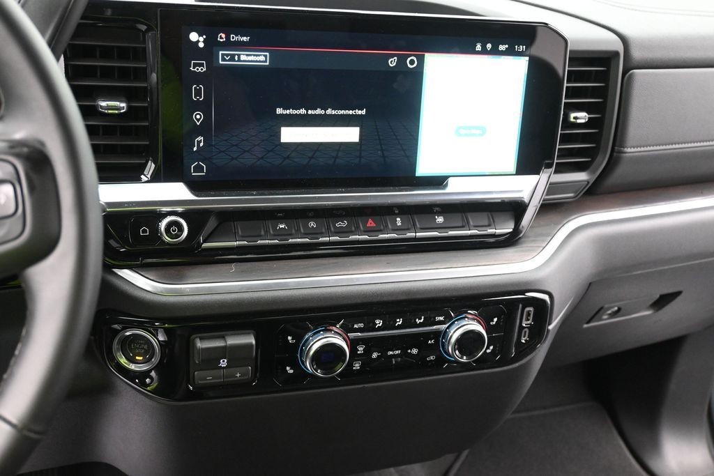 GMC Sierra 1500 Vehicle Full-screen Gallery Image 13