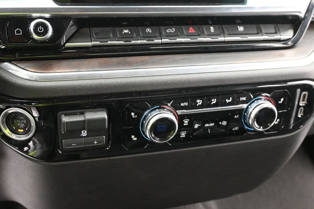 GMC Sierra 1500 Vehicle Full-screen Gallery Image 11