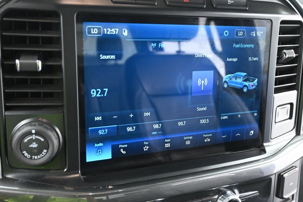 Ford F-150 Vehicle Full-screen Gallery Image 10