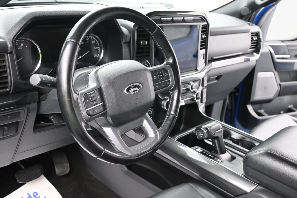 Ford F-150 Vehicle Full-screen Gallery Image 16