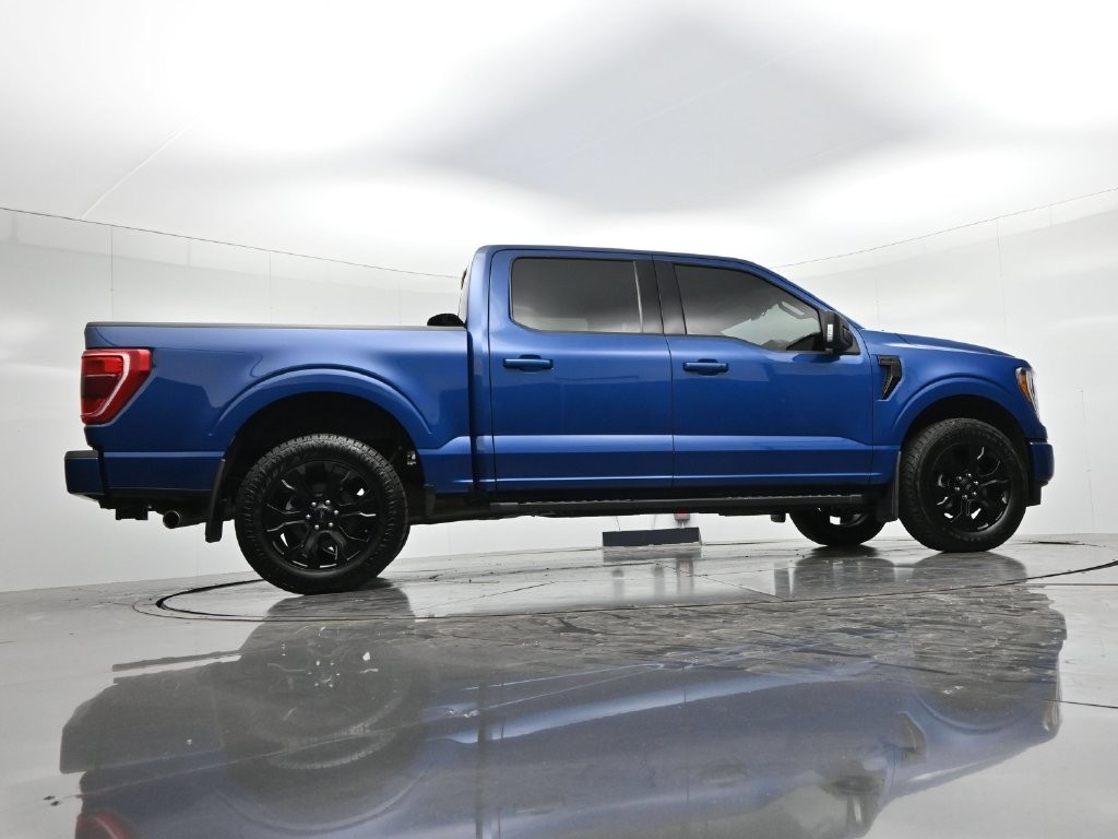 Ford F-150 Vehicle Full-screen Gallery Image 24