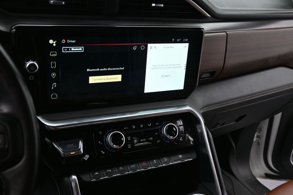 GMC Sierra 1500 Vehicle Full-screen Gallery Image 13