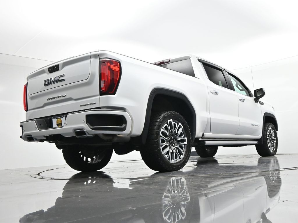 GMC Sierra 1500 Vehicle Full-screen Gallery Image 24