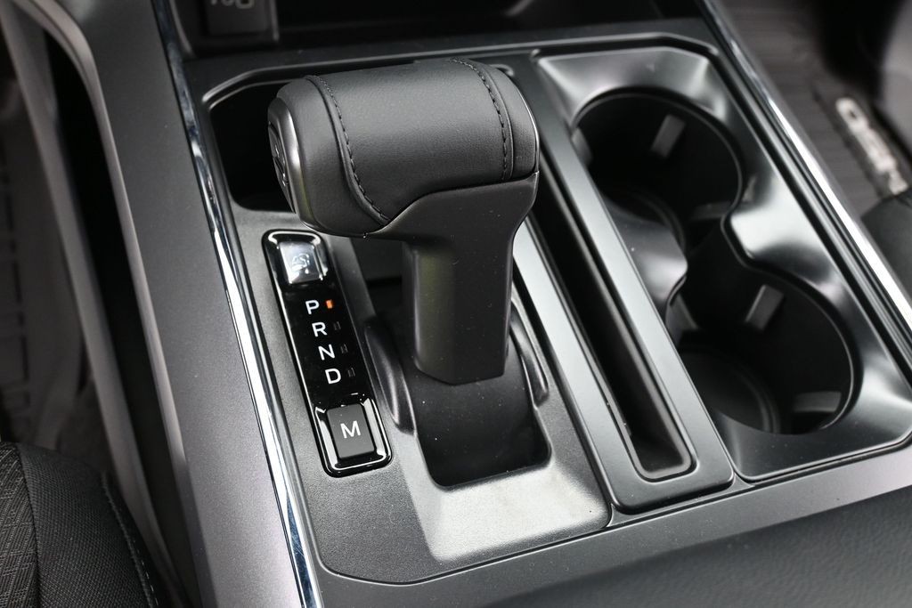 Ford F-150 Vehicle Full-screen Gallery Image 12