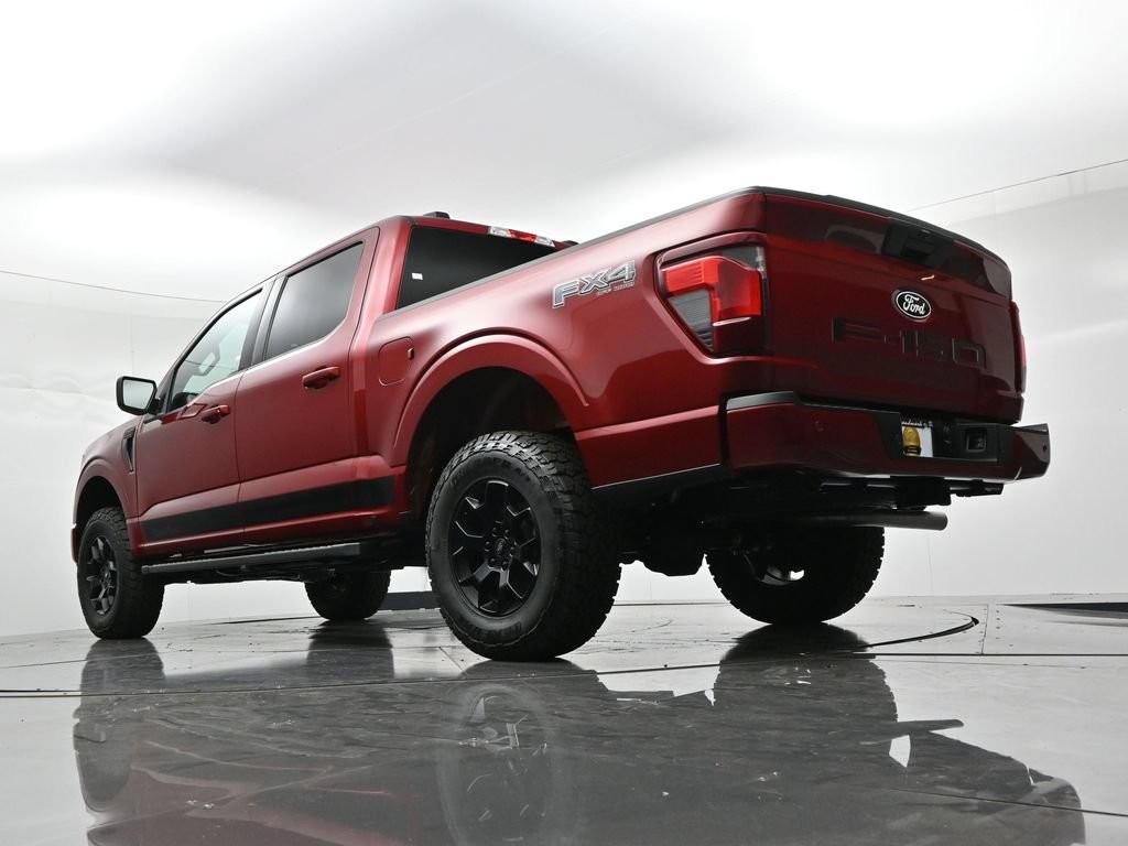 Ford F-150 Vehicle Full-screen Gallery Image 19