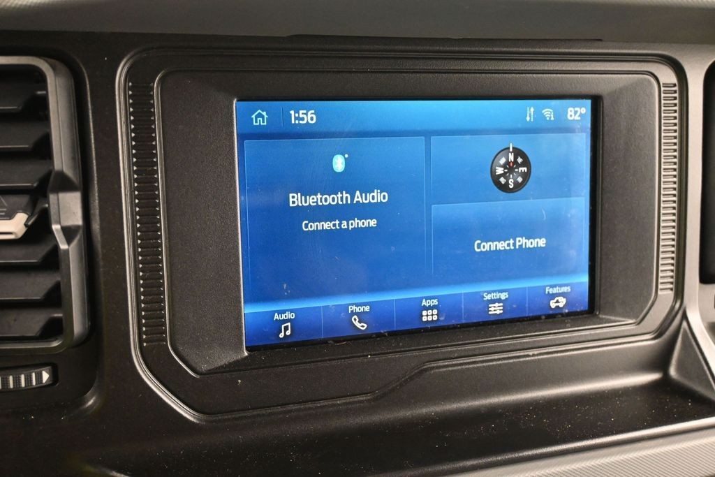 Ford Bronco Vehicle Full-screen Gallery Image 10