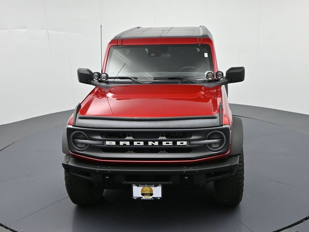 Ford Bronco Vehicle Full-screen Gallery Image 16