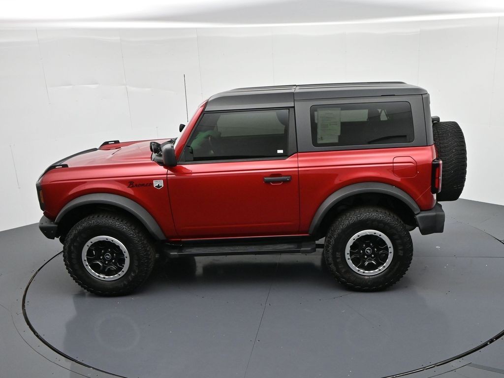Ford Bronco Vehicle Full-screen Gallery Image 18