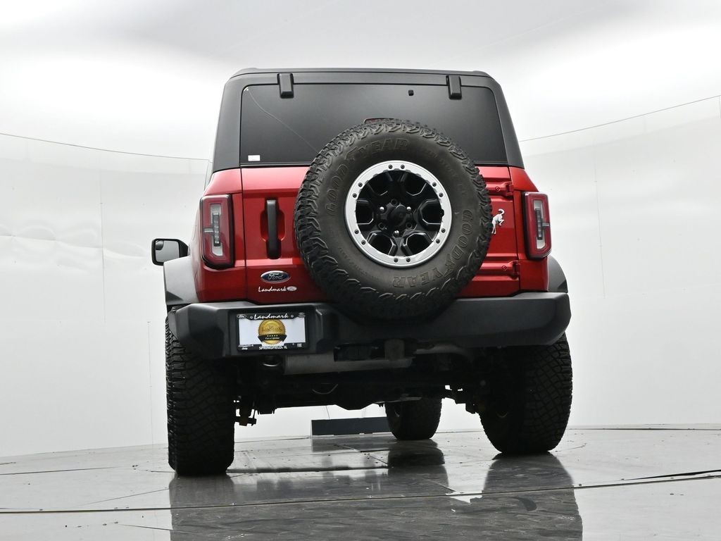 Ford Bronco Vehicle Full-screen Gallery Image 20
