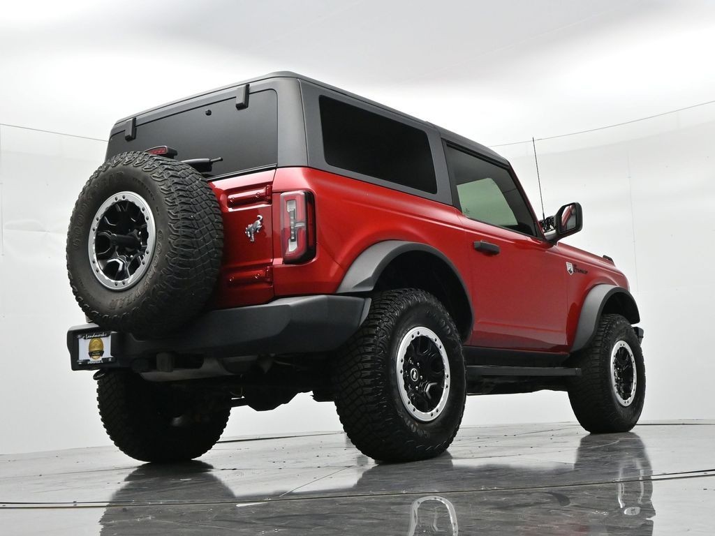 Ford Bronco Vehicle Full-screen Gallery Image 21
