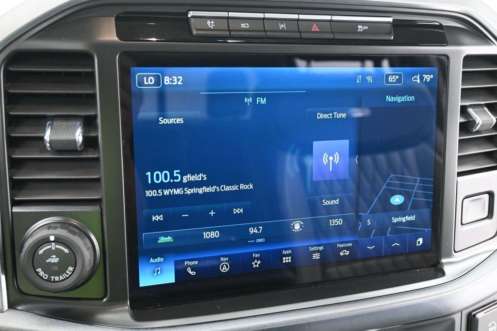 Ford F-150 Vehicle Full-screen Gallery Image 12